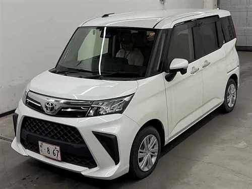 TOYOTA ROOMY 2023