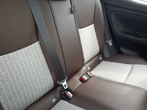 TOYOTA YARIS CROSS 2023