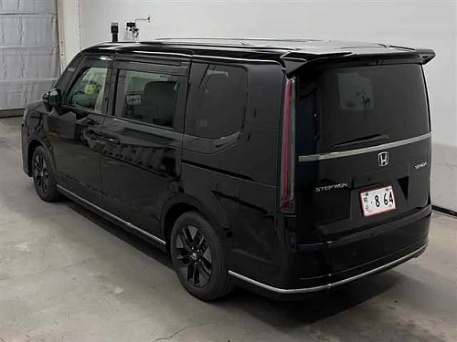 HONDA STEP WAGON 2023