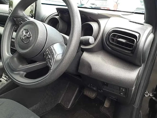 TOYOTA YARIS 2023