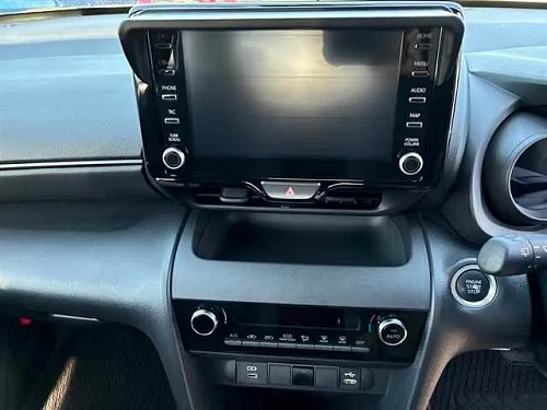 TOYOTA YARIS CROSS 2023