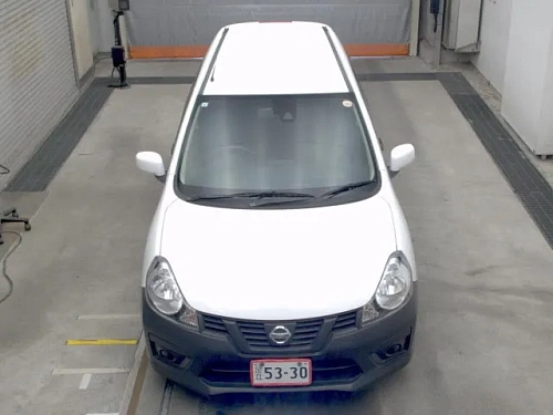 NISSAN AD 2021