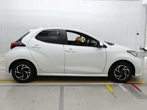 TOYOTA YARIS 2023