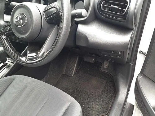 TOYOTA YARIS 2023
