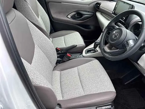 TOYOTA YARIS 2023