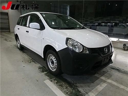 NISSAN AD 2021