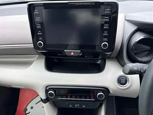 TOYOTA YARIS 2023