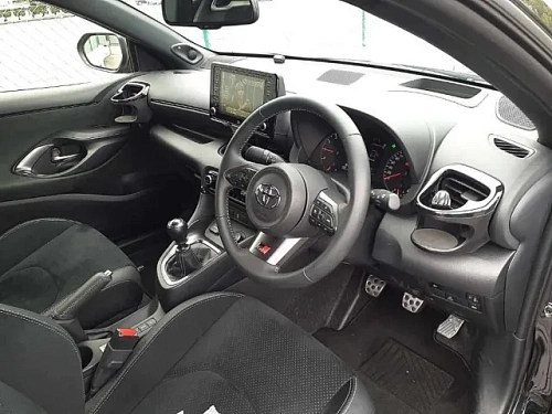 TOYOTA YARIS 2023