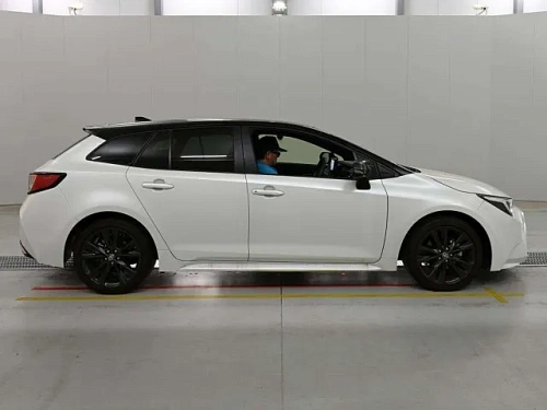 TOYOTA COROLLA TOURING 2023