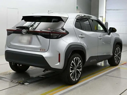 TOYOTA YARIS CROSS 2023