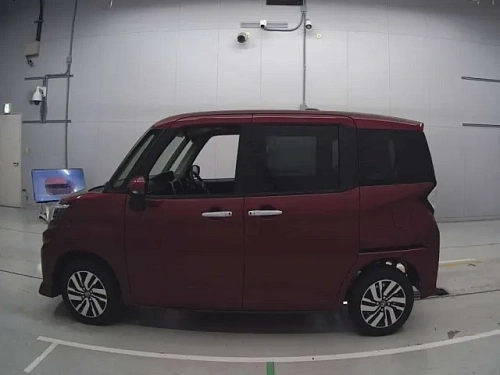 TOYOTA ROOMY 2023