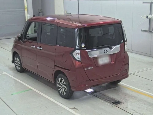 TOYOTA ROOMY 2023