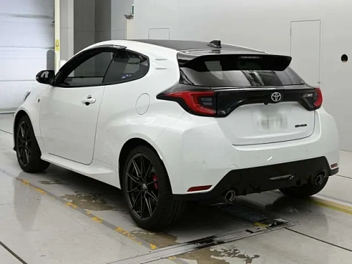 TOYOTA YARIS 2023