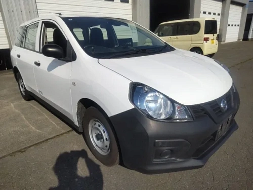 NISSAN AD 2021