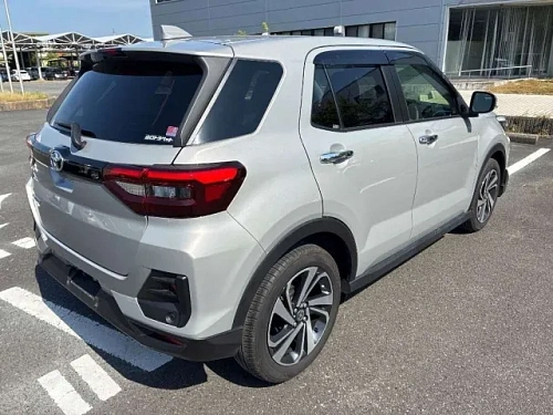 TOYOTA RAIZE 2023