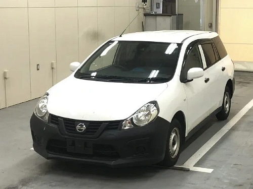 NISSAN AD 2021