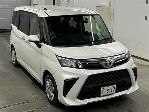 TOYOTA ROOMY 2023