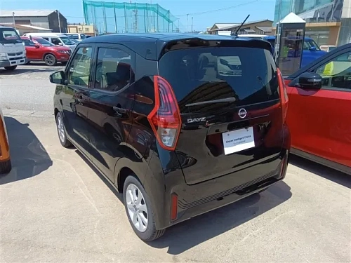 NISSAN DAYZ 2023