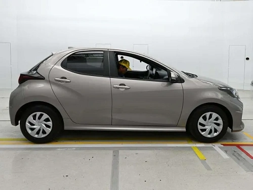 TOYOTA YARIS 2023