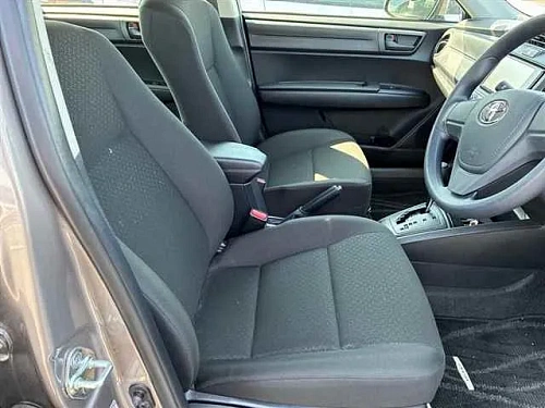 TOYOTA COROLLA AXIO 2023