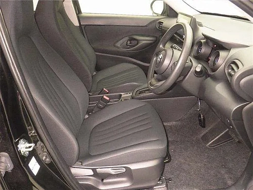 TOYOTA YARIS CROSS 2023