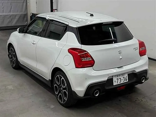 SUZUKI SWIFT 2023