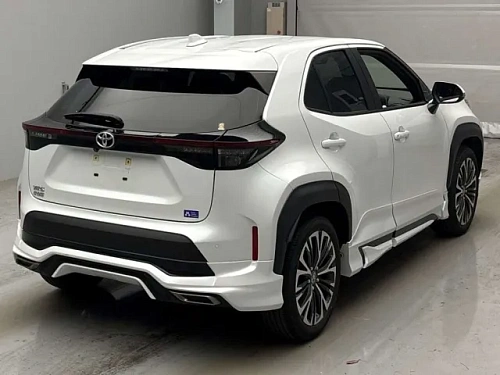 TOYOTA YARIS CROSS 2023