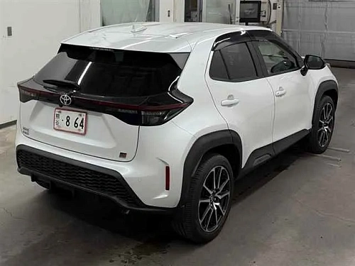TOYOTA YARIS CROSS 2023