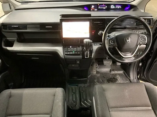 HONDA STEP WAGON 2021