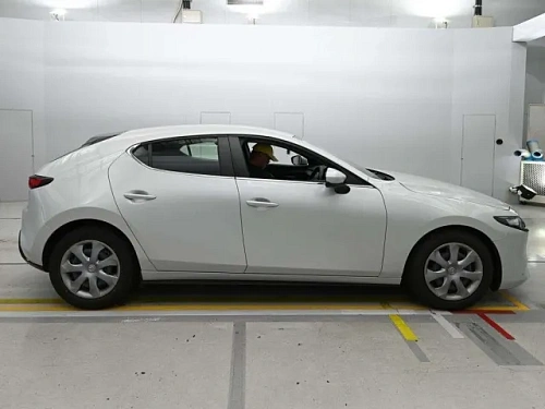 MAZDA MAZDA3 2023