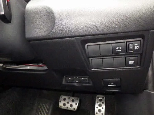 TOYOTA YARIS CROSS 2023