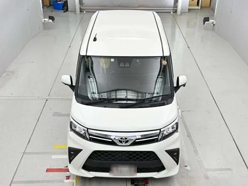 TOYOTA ROOMY 2023