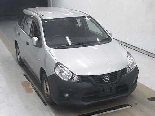 NISSAN AD 2021