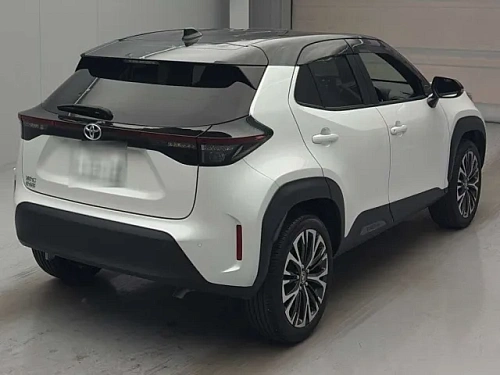 TOYOTA YARIS CROSS 2023