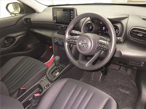 TOYOTA YARIS CROSS 2023