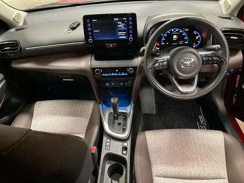 TOYOTA YARIS CROSS 2023