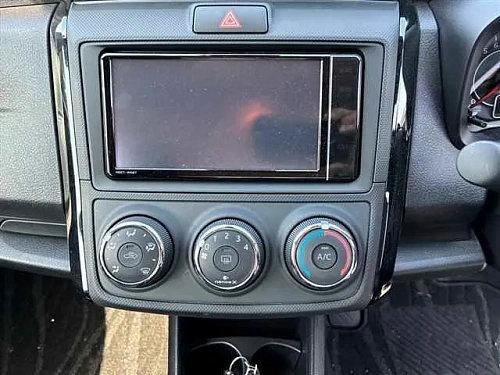 TOYOTA COROLLA AXIO 2023