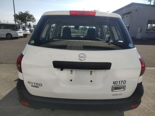 NISSAN AD 2021